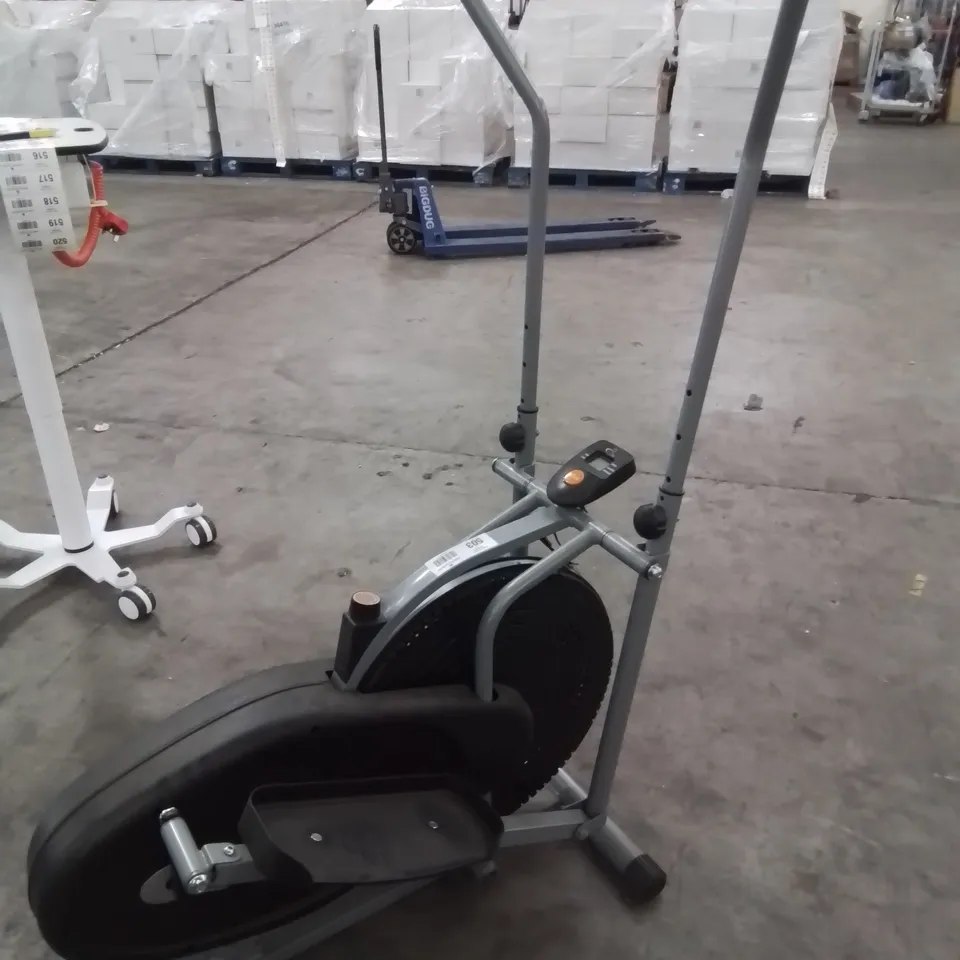 V-FIT AIR CROSS TRAINER