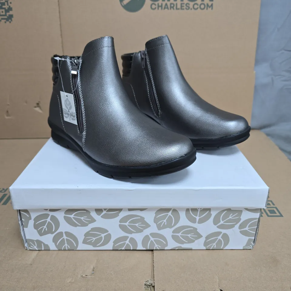 ZENA PEWTER ANKLE BOOTS – UK 4 (SHOETREE COMFORT)