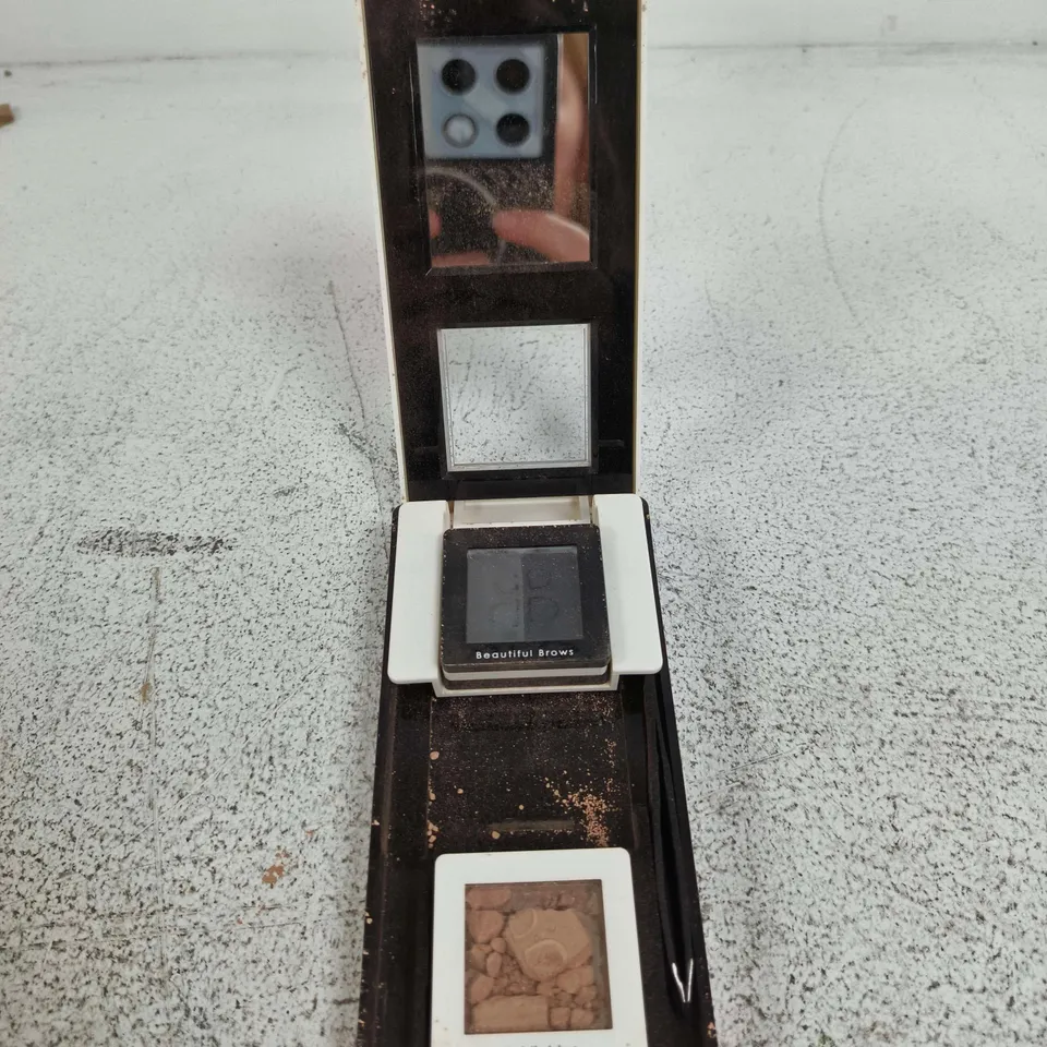 BEAUTIFUL BROWS DUO BROW KIT – BROW POWDER & HIGHLIGHTER 