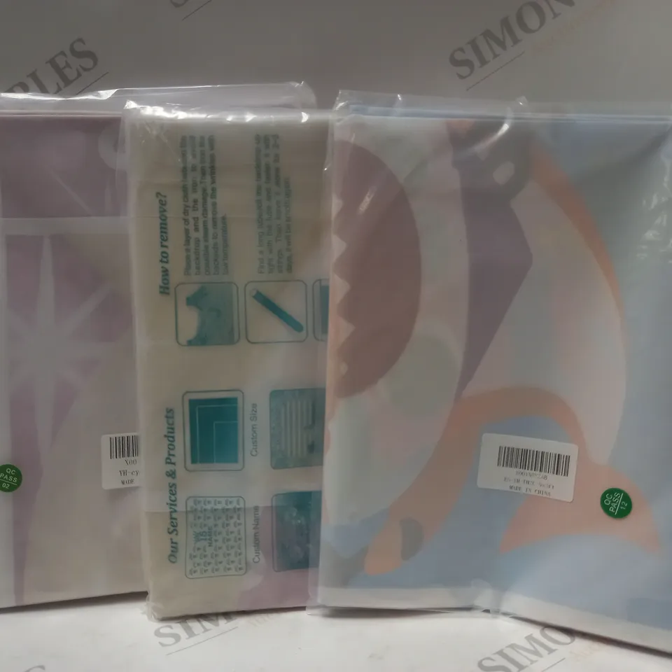 BOX OF APPROX 8 ASSORTED PATTERNED CLOTHS
