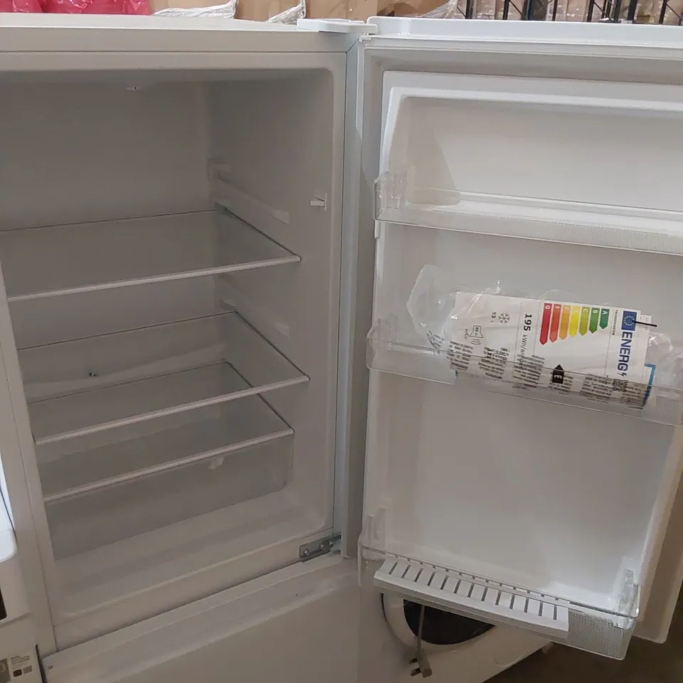 FRIDGEMASTER 50cm FREESTANDING 60/40 FRIDGE FREEZER IN WHITE, MODEL: MC50175A