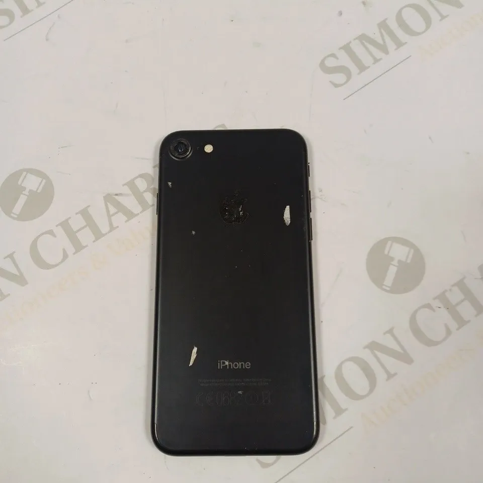 APPLE IPHONE 7 (A1778) SMARTPHONE