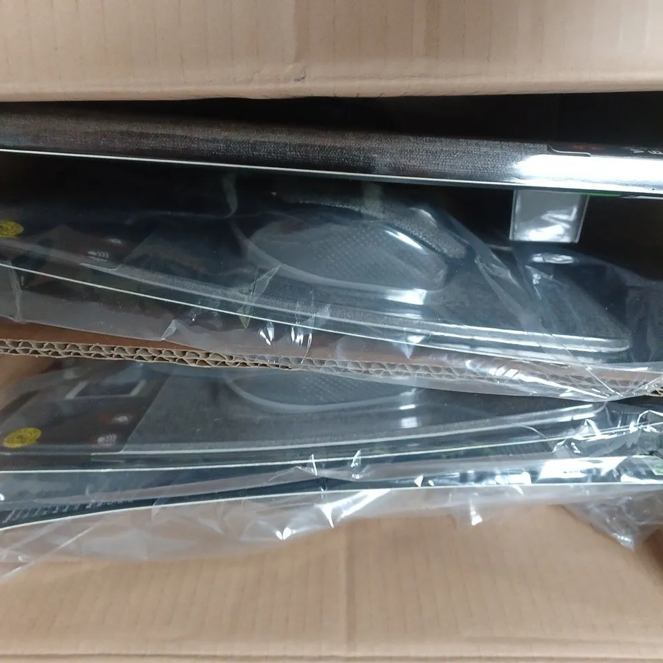 BRAND NEW BOXED SET OF 4 QI WIRELESS CHARGER MOUSEPAD & WIRELESS MOUSE WITH DPI SWITCH