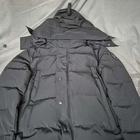 Canada Goose Wyndham Parka β Menβs, Black, Size S/P