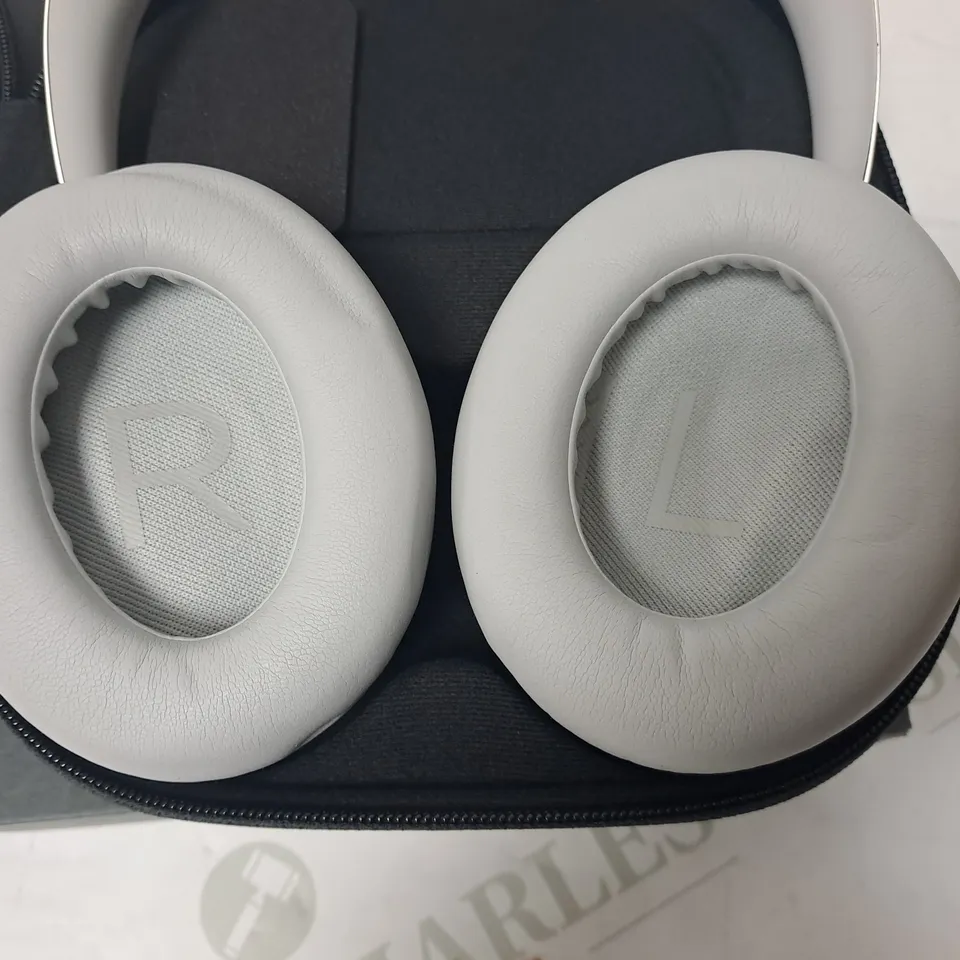 BOXED BOSE NOISE CANCELLING 700 HEADPHONES