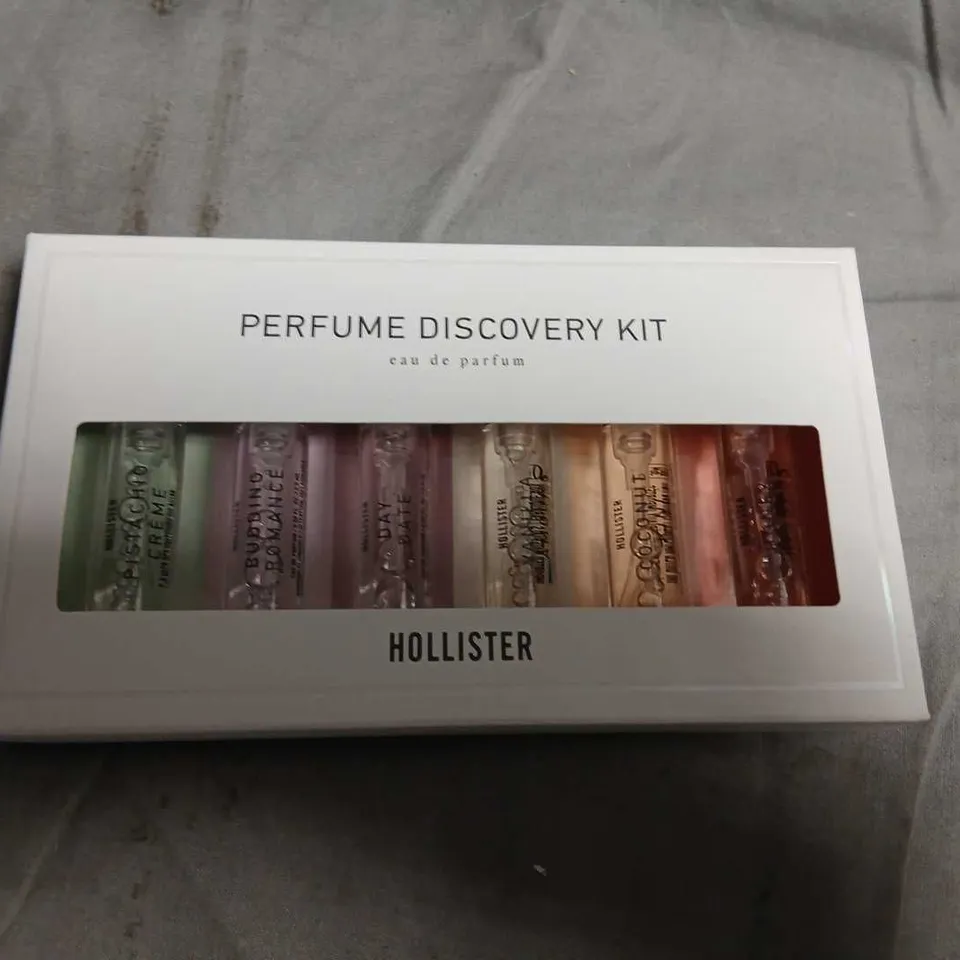 BOXED HOLLISTER PERFUME DISCOVERY KIT