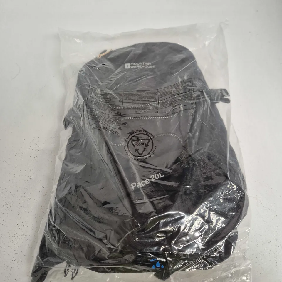 MOUNTAIN WAREHOUSE PACE 20L BACKPACK