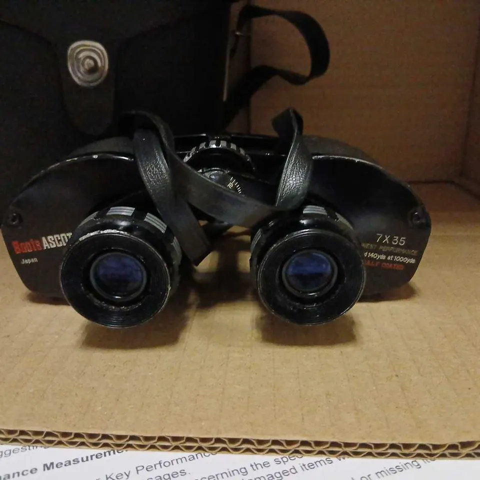 VINTAGE BOOTS ASCOT 7X35 BINOCULARS – JAPAN, WITH CARRY CASE