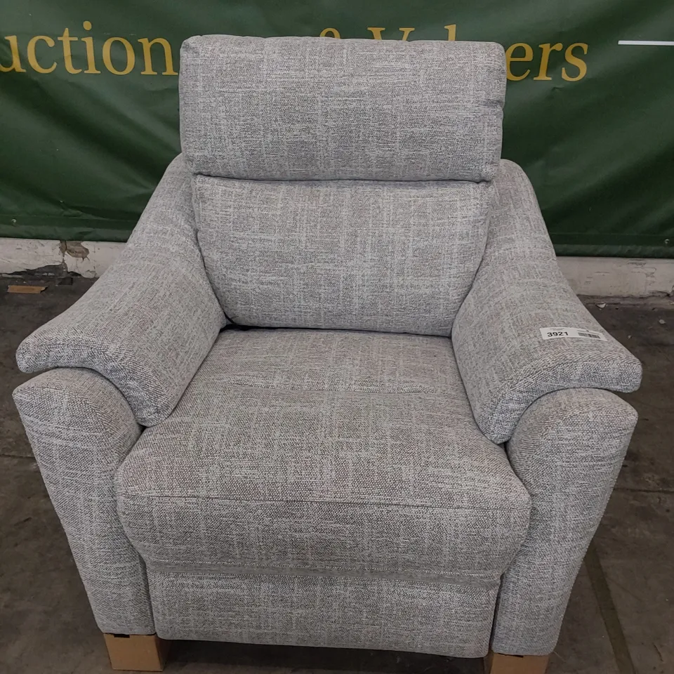 QUALITY BRITISH DESIGNER G PLAN HURST POWER RECLINING EASY CHAIR DALI CLOUD FABRIC 