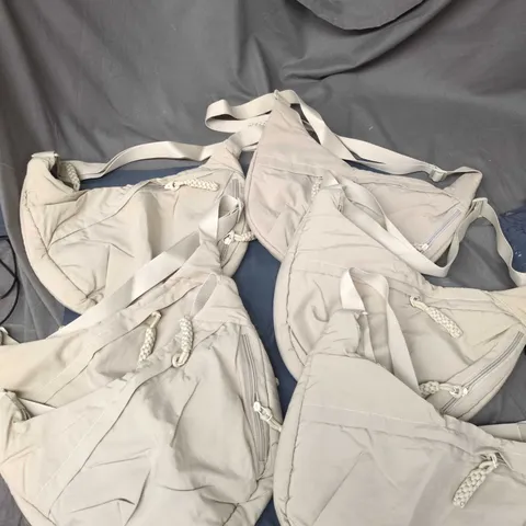 SET OF 6 BEIGE CROSSBODY BAGS WITH ZIPPERS AND DRAWCORDS