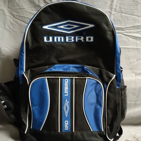 UMBRO BACKPACK IN BLACK/BLUE/WHITE