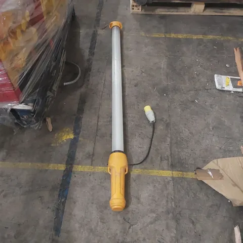 DEFENDER UPRIGHT LED STICK LIGHT