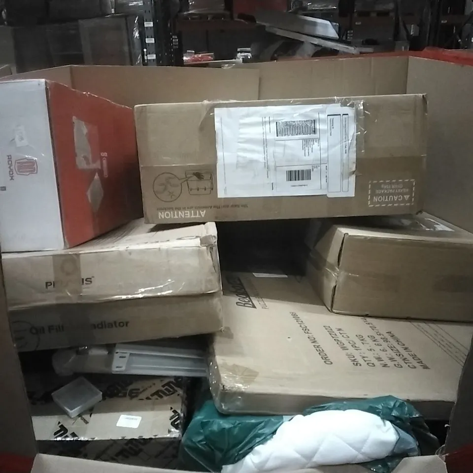 PALLET OF HOUSEHOLD ITEMS TO INCLUDE TEDDY BEAR,DANCE MAT, CLOTHES HANGER, OIL FILLED RADIATOR AND OTHER ASSORTED ITEMS...