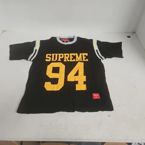 SUPREME CREW NECK T-SHIRT IN BLACK - L