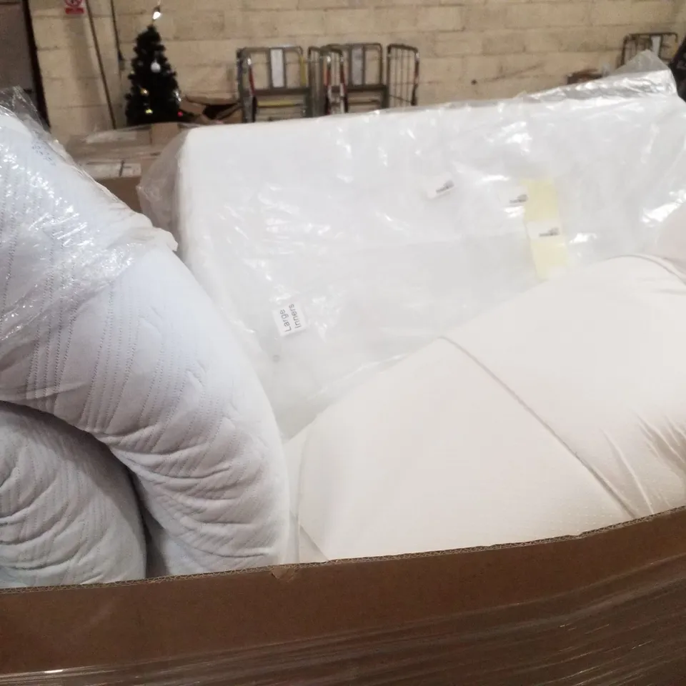 PALLET CONTAINING ASSORTED CUSHIONING INCLUDING MATTRESS TOPPERS