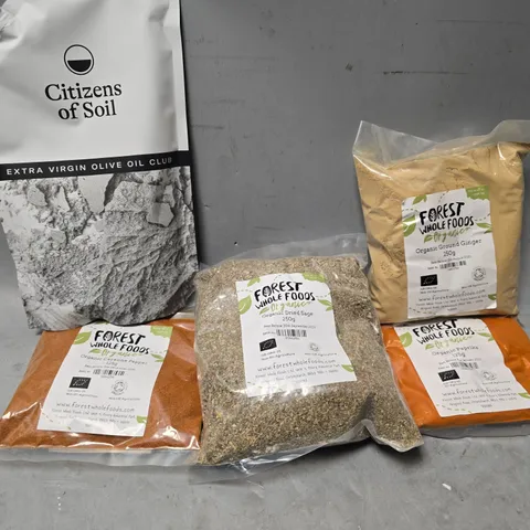APPROXIMATELY 8 ASSORTED FOOD & DRINK ITEMS TO INCLUDE - DRIED SAGE , OLIVE OIL , GROUND GINGER ETC