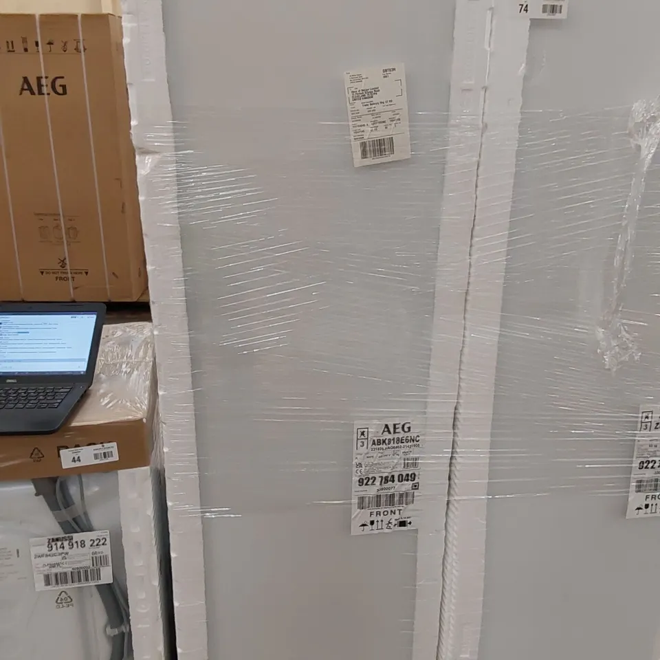 AEG ABK818E6NC INTEGRATED FROST FREE UPRIGHT FREEZER WITH FIXED DOOR FIXING KIT - E RATED RRP £1000