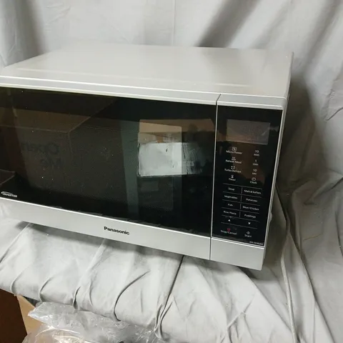 PANASONIC NN-SF464M INVERTER MICROWAVE – FLAT & WIDE