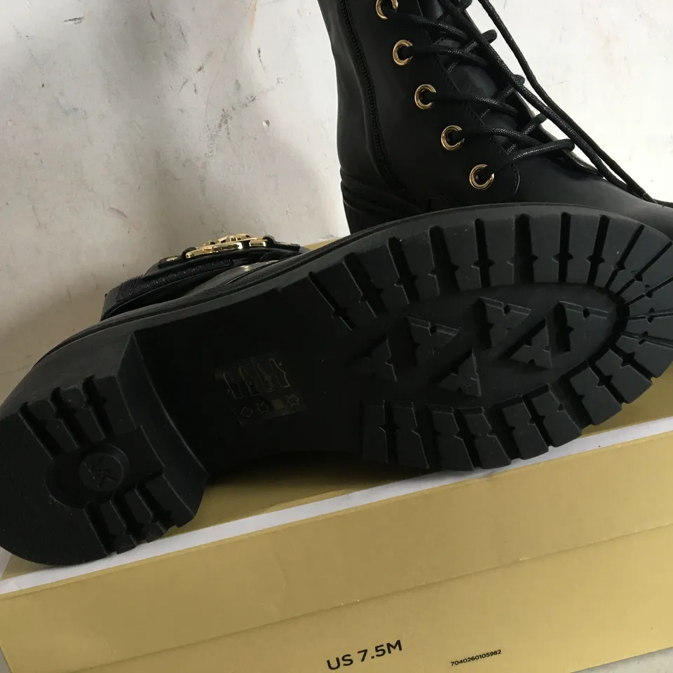 BOXED PAIR OF SIZE US 7.5M MICHAEL KORS BLACK BOOTS
