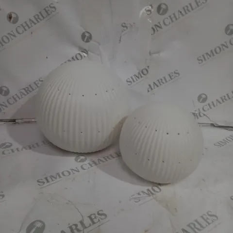 K BY KELLY HOPPEN SET OF 2 LIGHT UP ORNAMENTS, WHITE SPHERES BATTERIES INCLUDED