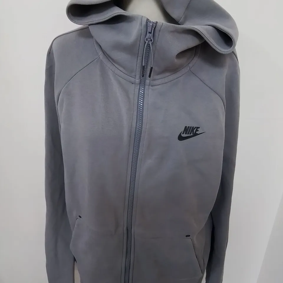 NIKE GREY ZIP THROUGH HOODIE - M