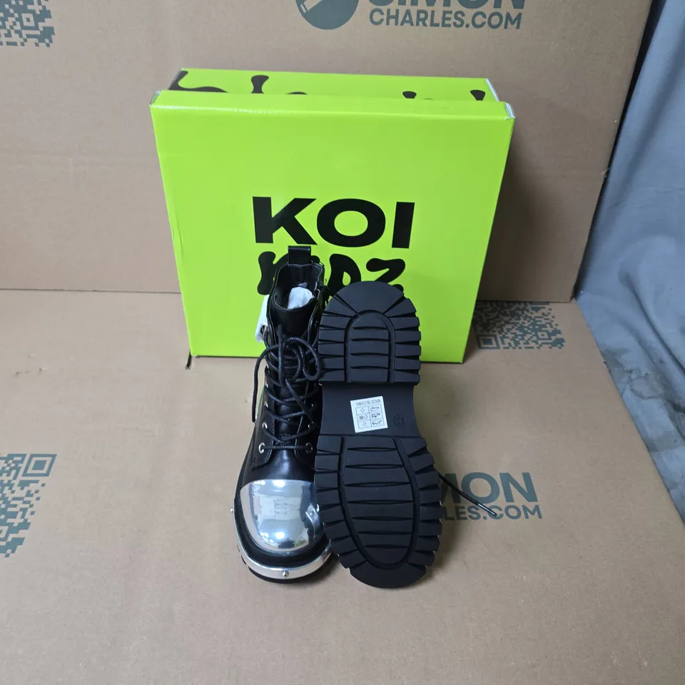BOXED KOI KIDZ LIL' BORIN HARDWARE BOOTS UK SIZE 1