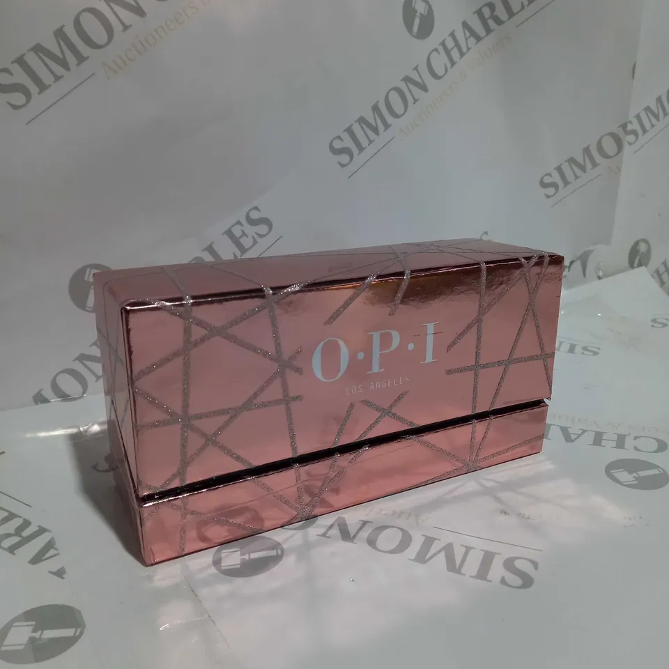OPI LONDON SET OF 4 NAIL POLISH WITH BOX 