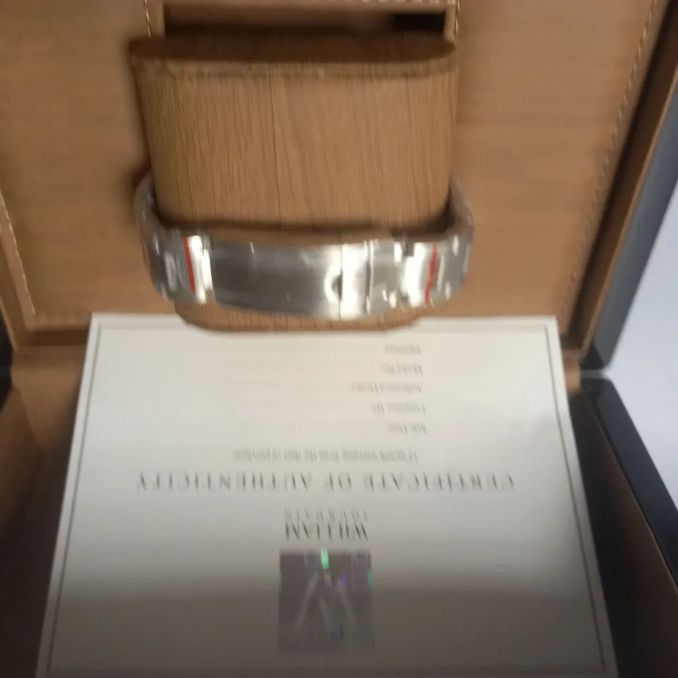 WILLIAM JOURDAIN GENTS STAINLESS STEEL WATCH IN WOODEN GIFT BOX