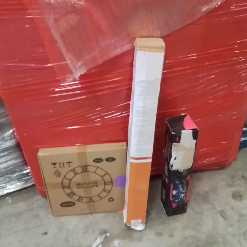 PALLET OF ASSORTED HOUSEHOLD GOODS AND PRODUCTS TO INCLUDE;CLOCK,RETRACTABLE SAFETY GATE,GAMING MOUSE PAD