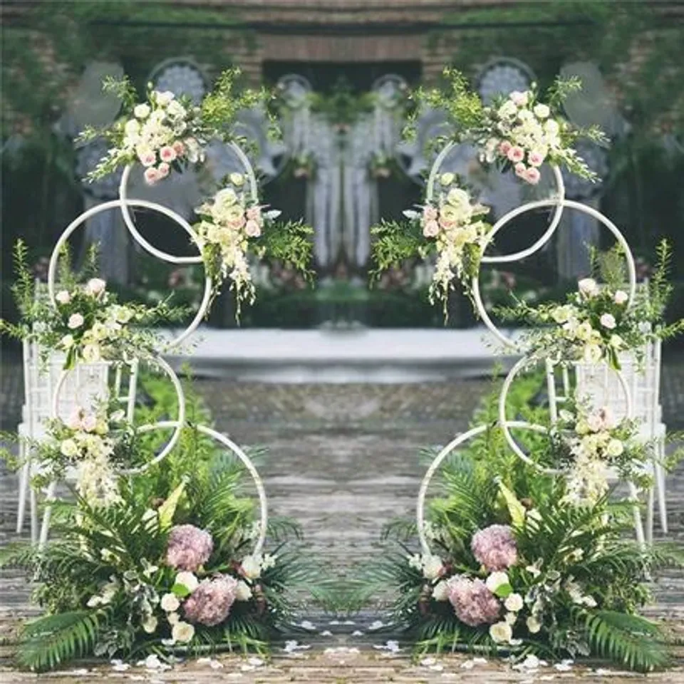 BOXED METAL GARDEN ARCHES WHITE (1 BOX)