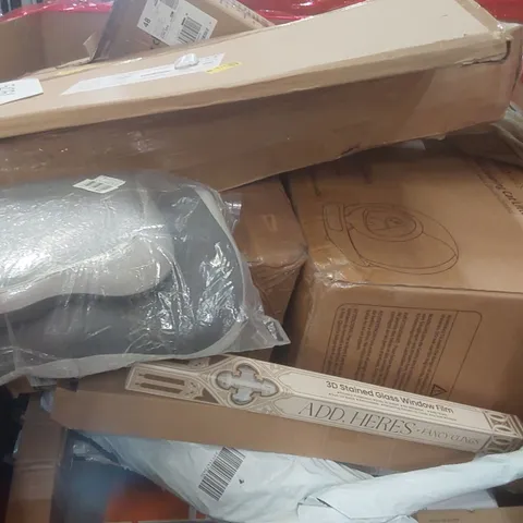 PALLET CONTAINING A VERY LARGE QUANTITY OF ASSORTED ITEMS INCLUDING: SELF-CLEANING CAT LITTER BOX, RUG, STAINED GLASS WINDOW FILM ECT