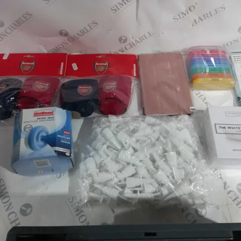 APPROXIMATELY 10 ASSORTED HOUSEHOLD GOODS TO INCLUDE AIR PURFIER DIFFUSER, ARSENAL CUP HOLDER, AND UNIBOND AERO 360 ETC.