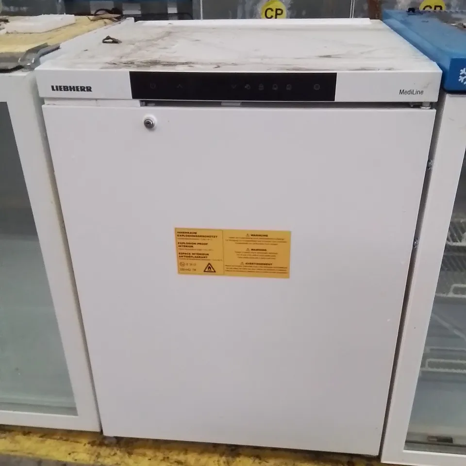 LIEBHERE REFRIGERATOR 