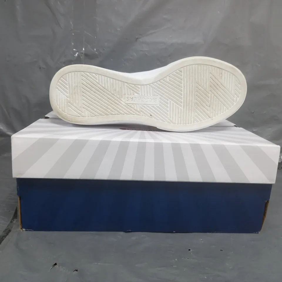 SKECHERS COURT CLASSICS TRAINERS WHITE SIZE 6