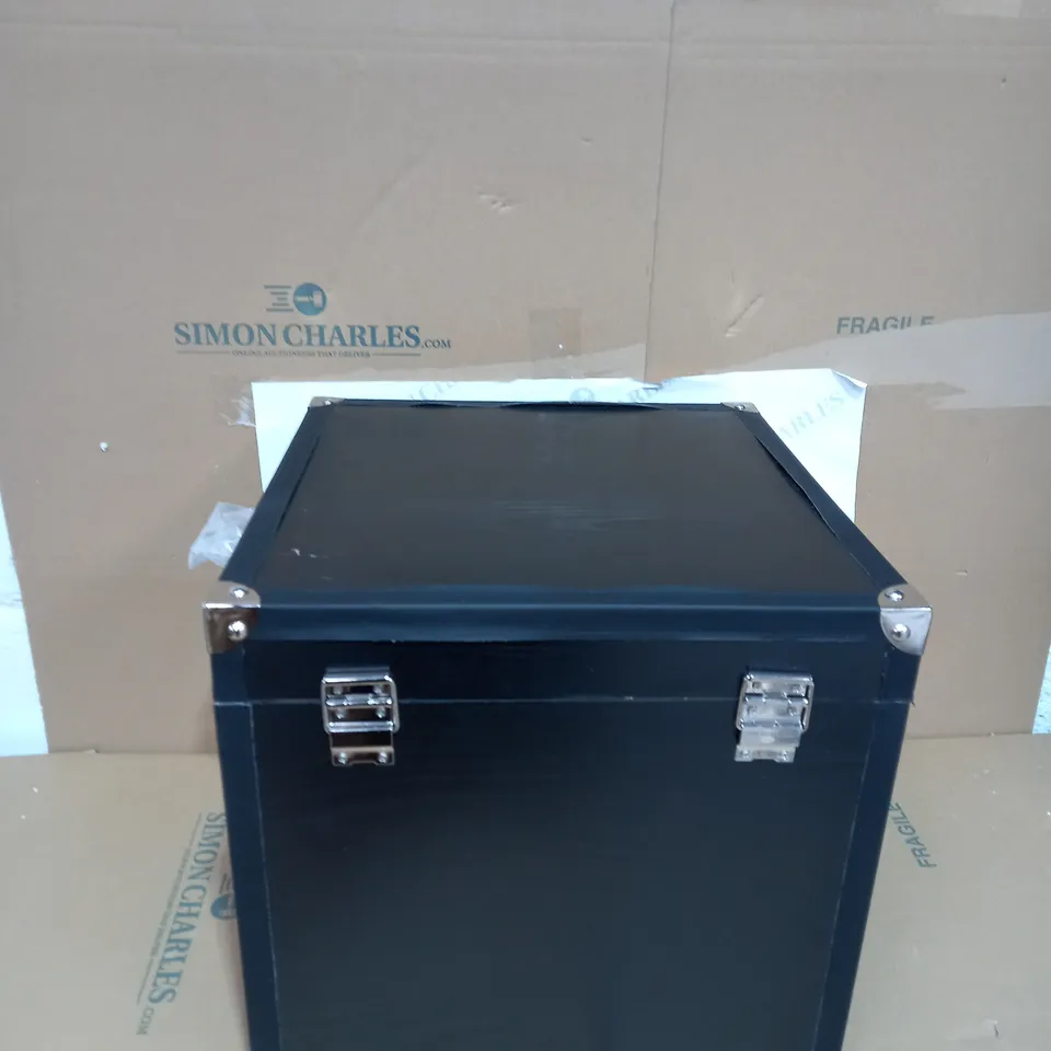 KELLY HOPPEN SET OF NESTING STORAGE BOXES - BLACK