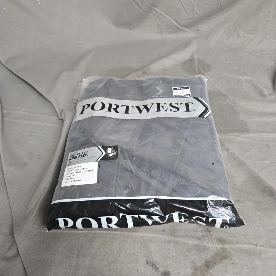 PORTWEST WX3 TROUSERS IN METAL GREY WITH KNEEPADS SIZE 44" SHORT