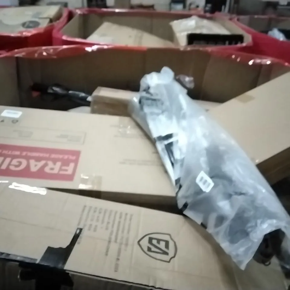 PALLET OF ASSORTED PRODUCTS AND HOUSEHOLD GOODS TO INCLUDE;TENNIS RACKETS,KIDS GAME,JEWELLERY COLLECTION BOX