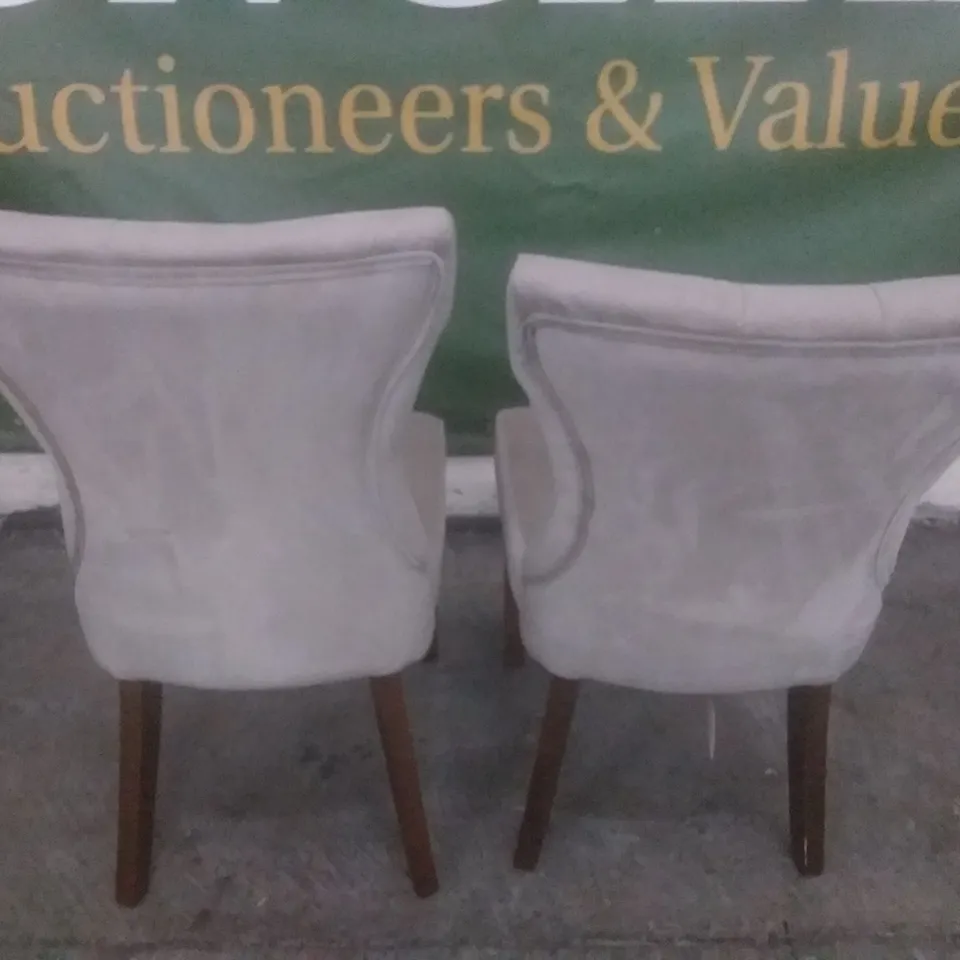 SET OF 2 DESIGNER BEWLEY MINK VELVET BUTTON BACK DINING CHAIR (DARK LEG)