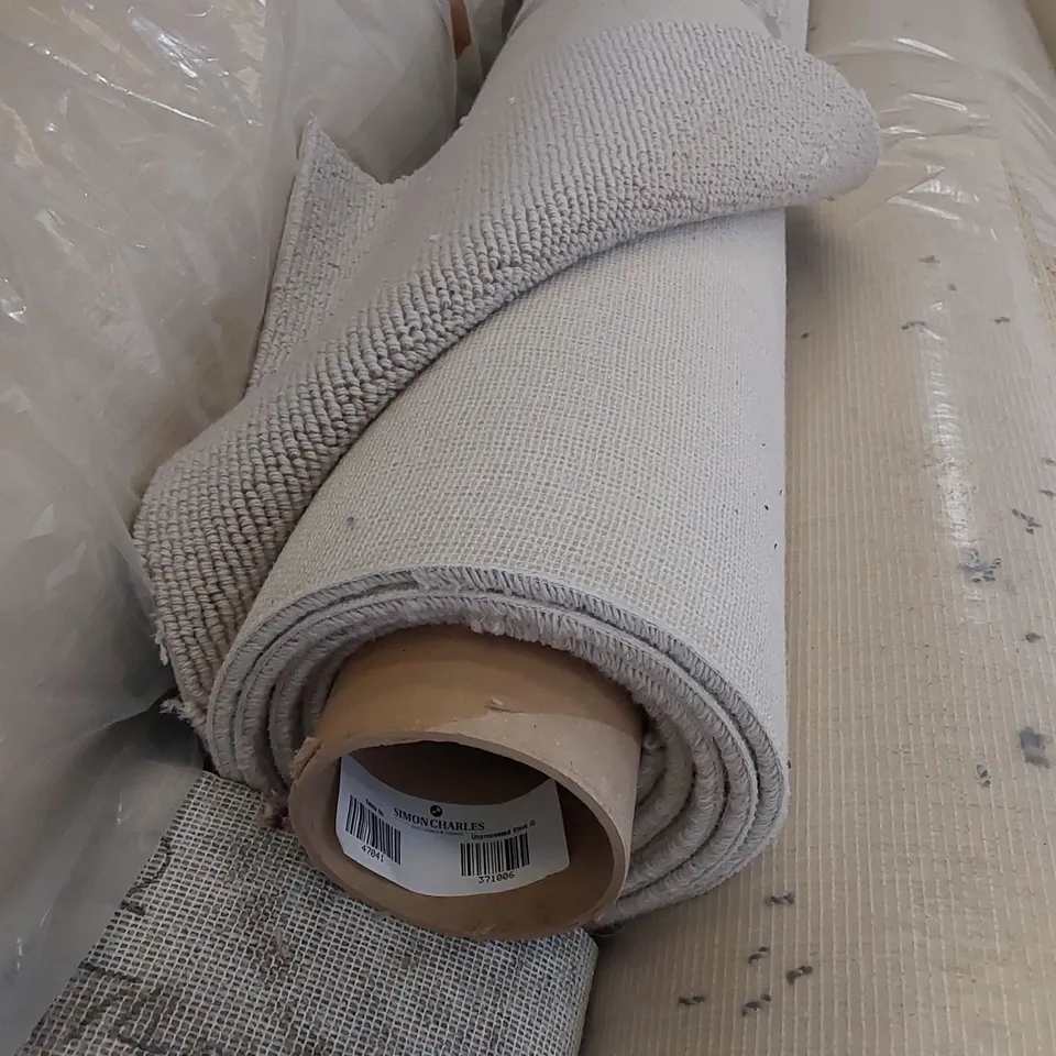 ROLL OF QUALITY LANDSCAPES DESERT CARPET // SIZE: APPROX 5 X 2.8m