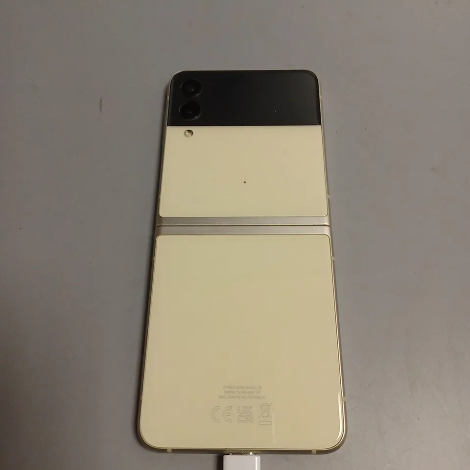 GALAXY Z FLIP3 