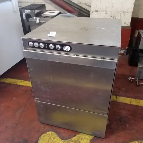 ALDER COMMERCIAL CABINET DISHWASHER