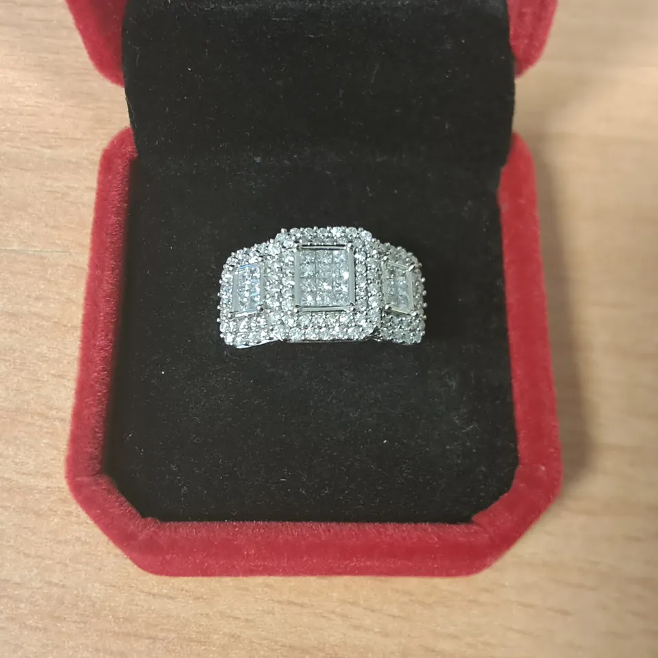 18CT WHITE GOLD DRESS RING SET WITH ROUND & PRINCESS CUT NATURAL DIAMONDS WEIGHING +-2.00CT