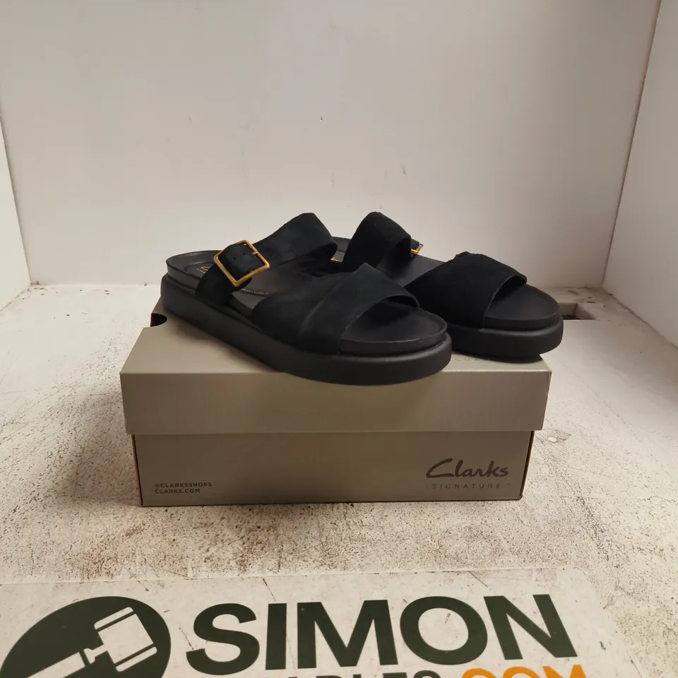 CLARKS SIGNATURE ARISTELLA MULE – BLACK SUEDE, WOMEN’S SANDALS (UK 6)