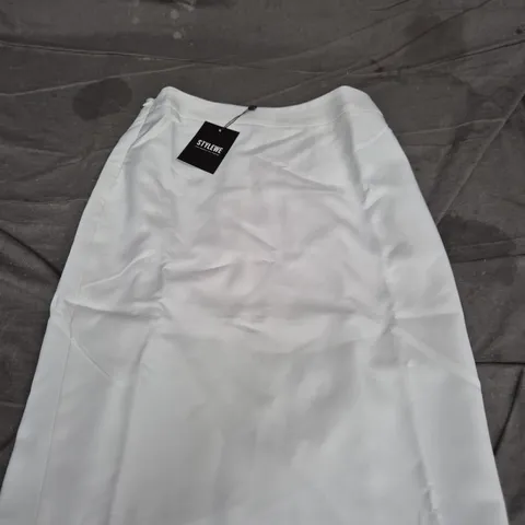 STYLEWE WHITE WOMEN'S SKIRT, SIZE S,