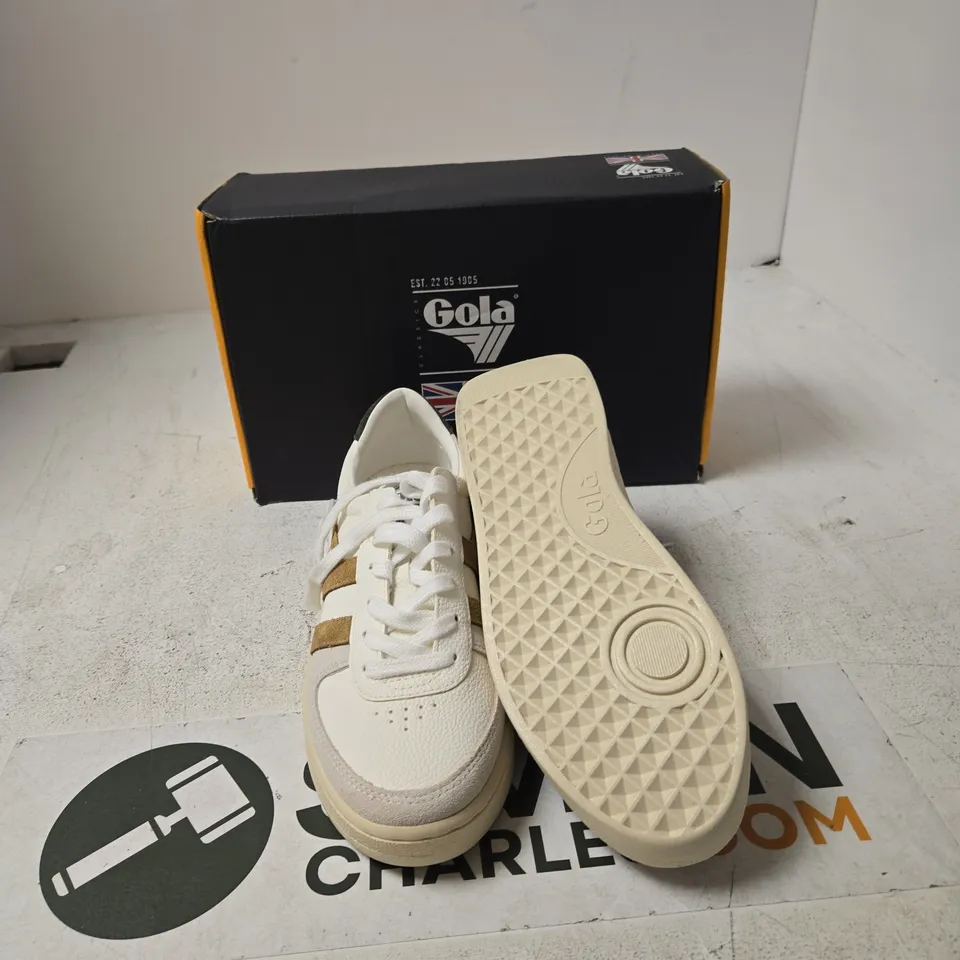 GOLA GRAND SLAM TRIDENT CLA415 SNEAKERS – WHITE/BROWN SUGAR/DARK KHAKI, UK 5 (EU 38) – BOXED