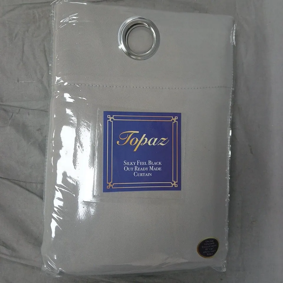 BOX OF APPROXIMATELY 8 TOPAZ HOME EYELET CURTAINS IN GREY (66"X90")