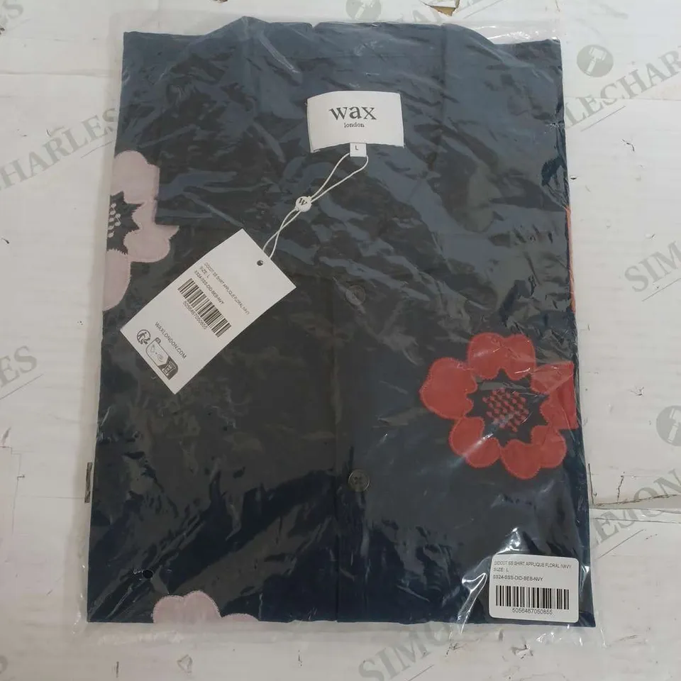 SEALED WAX LONDON DIDCOT SS SHIRT APPLIQUE FLORAL NAVY - LARGE