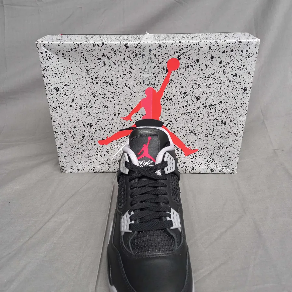 BOXED PAIR OF AIR JORDAN 4 RETRO BLACK/RED CEMENT UK 7