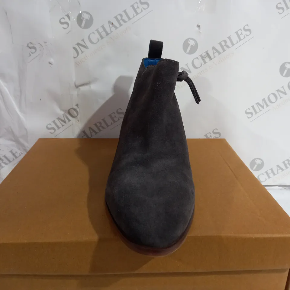 BLACK STUFF WILLOW SUEDE ANKLE BOOT SIZE 7