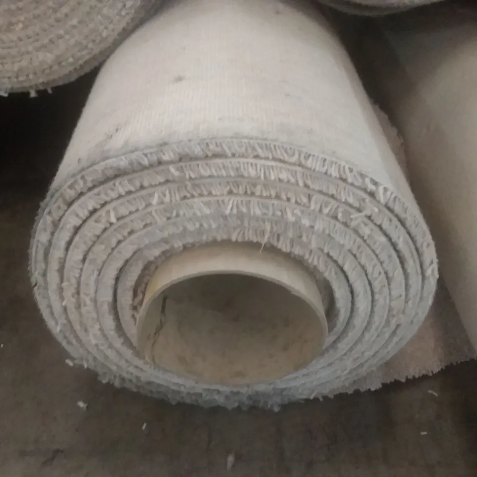 ROLL OF QUALITY LINGDALE ELITE RYLSTONE CARPET 4×4.37M